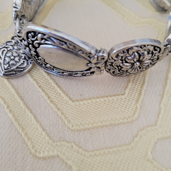 Spoon Handle look "G" Initial Necklave and Spoon Handle look Bracelet in Silver - Picture 4 of 4